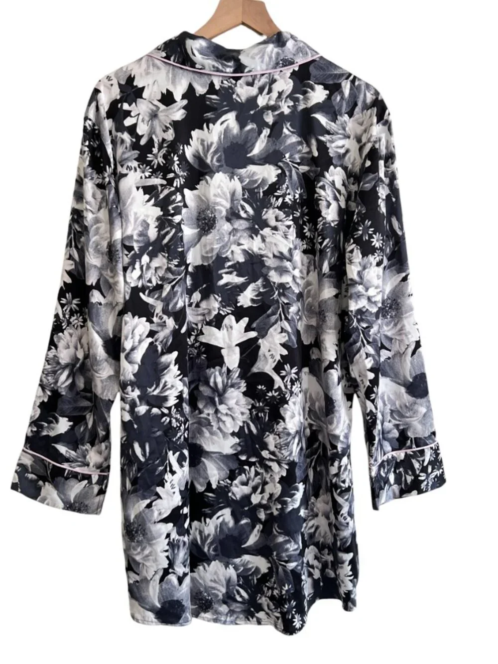 Victorias Secret Black Floral Printed Satin Long Sleeve Sleep Shirt